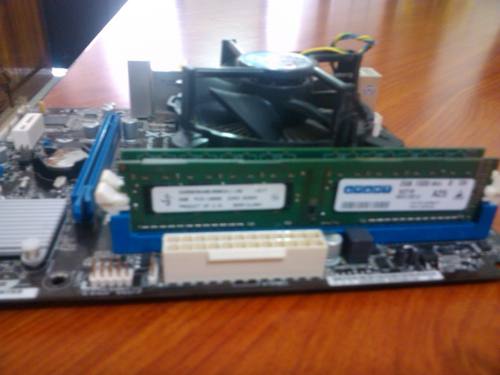 Tarjeta Madre Asrock H61m- Dgs Ddr Combo