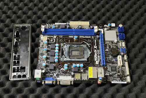 Tarjeta Madre Asrock H61m Dgs + Itru**negociable