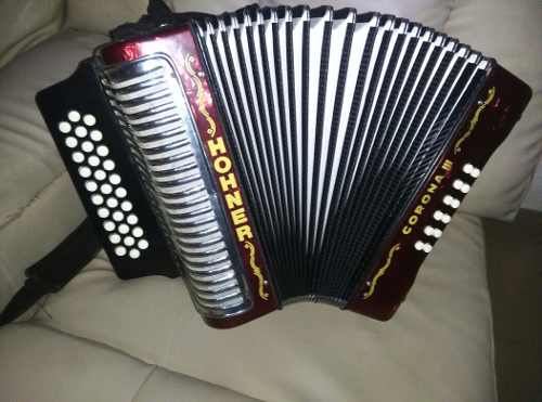 Acordeon Hohner 3 Corona Simila Armonizado