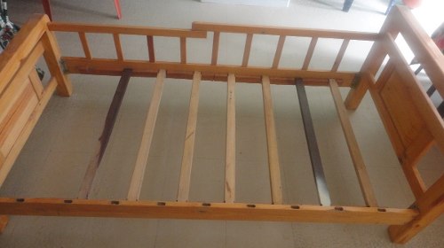 Cama Cuna De Pino Usada