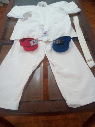 Karategui Talla 2.5 Con 3 Cintas (blanca Y 2 De Kumite)