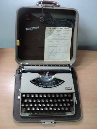 Maquina De Escribir Vintage Adler Tippa