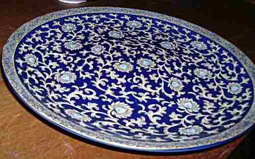 Plato De Porcelana De Gran Diseño Color Azul Cobalto Con