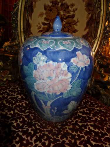 Urna China Azul En Porcelana