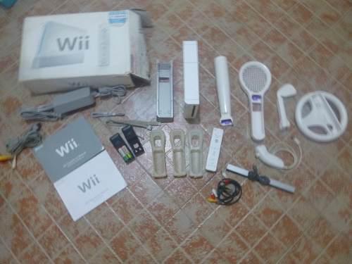 Wii Sport Blanco,volante Y Accesorios Con Juegos