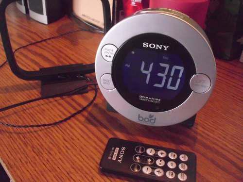 Radio Reloj Despertador Sony Icf-c71p