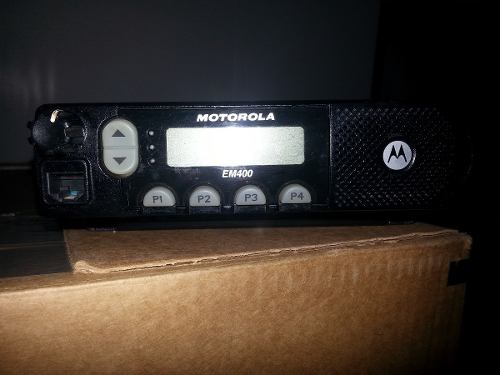 Radio Motorola Em400 Banda Uhf mhz