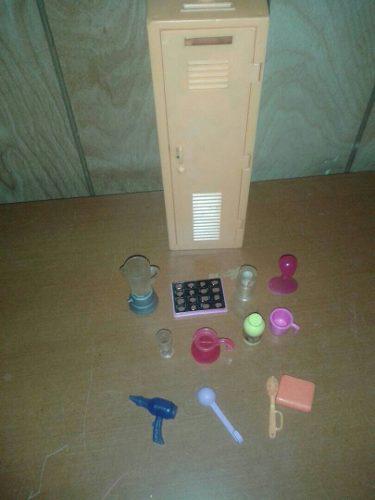 Juego Casillero Barbie Con 12 Accesorios