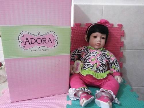 Muñeca Adora Doll