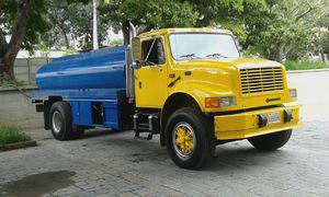 Servicio de agua potable en camiones cisterna