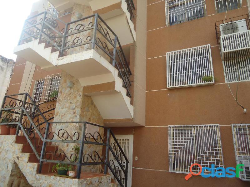 3 Cuartos, 72 m² – Apartamento En Venta En La Victoria