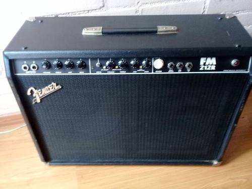 Amplificador Fender 212 R