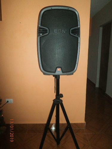 Cornetas Jbl Eon  Serie 300