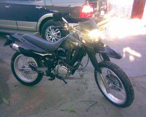 Vendo moto enduro empire