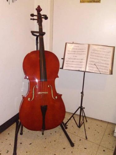 Cello 4/4 Marca Nobre