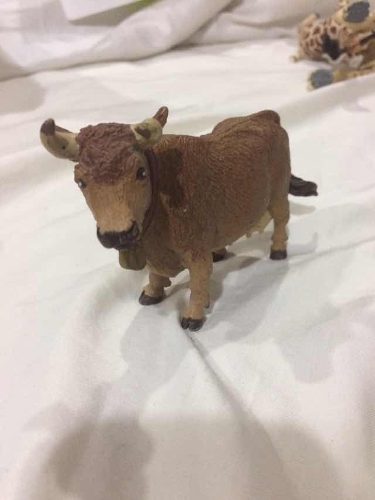 Figura De Vaca Marca Safari Ltd