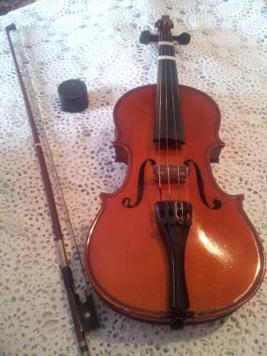 Violin Cremona 1/2 Alta Calidad Con Estuche, Arco Y Pezrubia