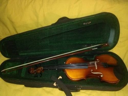 Violin Maxtone 4/4 Usado.
