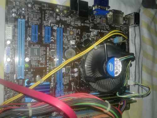 Combo Tarjeta Madre Intel  Con 8gb Ddr3