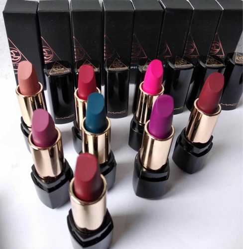 Labial Mac Matte Kylie Clinique A 153