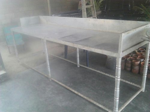 Mesa De Acero Inoxidable Con Matadero