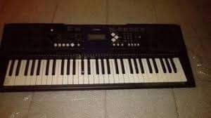 Teclado Yamaha Psr E333