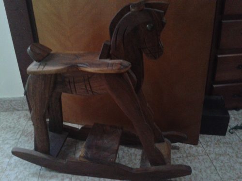 Caballo De Madera