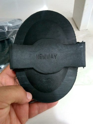 Cepillos De Goma Para Caballos, Marca Newway