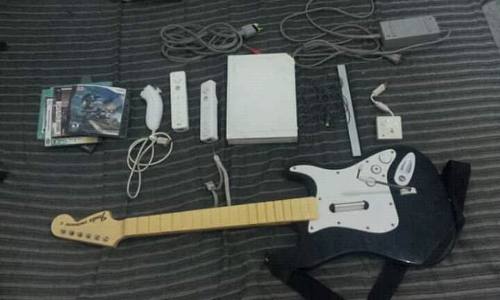 Consola Wiii + Juegos + Guitarra