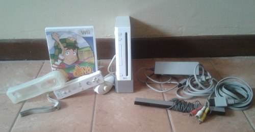 Nintendo Wii + Accesorios + Juego Original