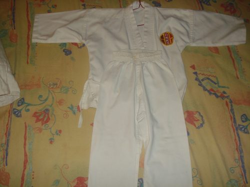 Karategi (uniforme Para Karate) Talla 00.