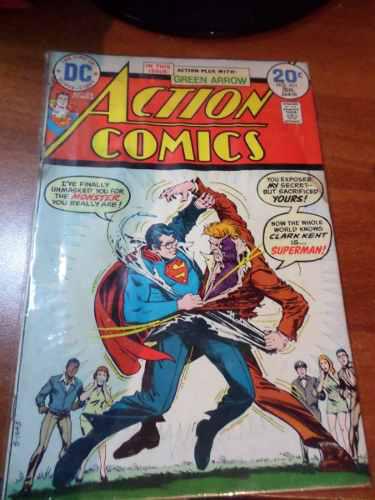 Superman (action Comics) En Físico (1974) Comic D