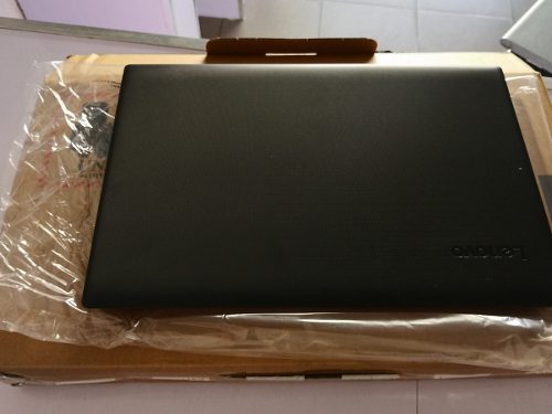 Laptop Lenovo Ideapad 130 Negra 4gb Ram 500 Gb 15.6 Win 10
