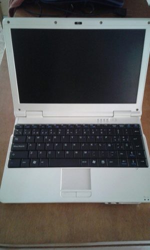 Mini Lapto Siragon Ml  Perfecto Estado Como Nueva