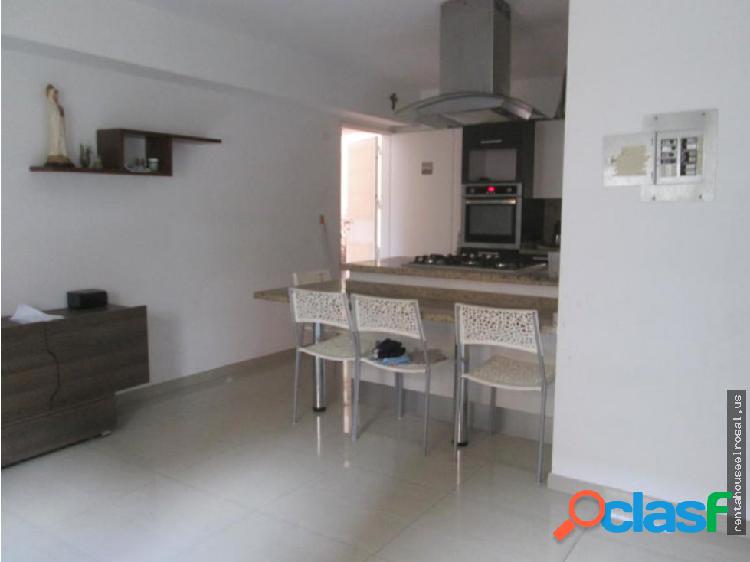 Apartamento en Venta Ccs - Miravila DR #17-2615