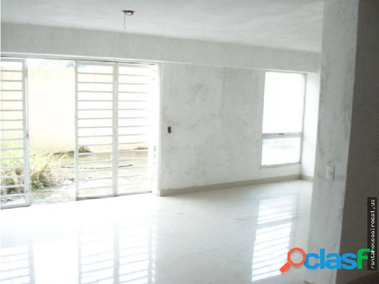 Apartamento en Venta Ccs - Miravila DR #18-13495