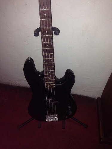 Bajo Silvertone Con Amplificador