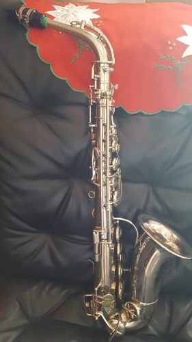 Saxofon Premier Especial