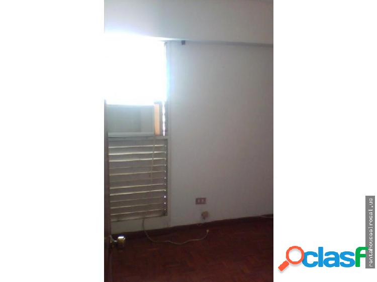 Apartamento en Venta Ccs - AltoPrado DR #17-2183