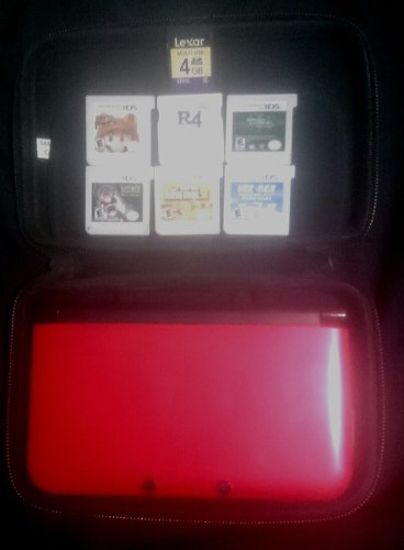 Nintendo 3ds Xl + R4 + 5 Juegos Originales + Memoria 4gb.