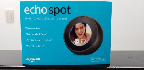 Bocina Corneta Inteligente Amazon Echo Alexa Spot