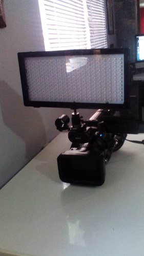 Luz Led Para Camara De Video O Fotografía.