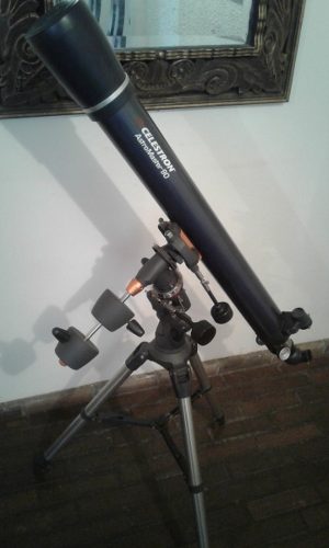 Telescopio Celestron Astromaster 90