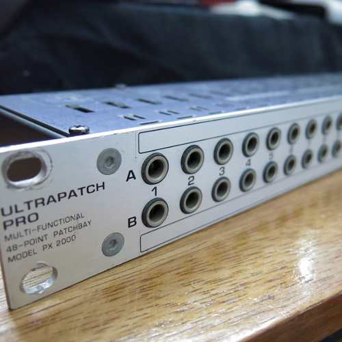 Ultra Patch Behringer Px 