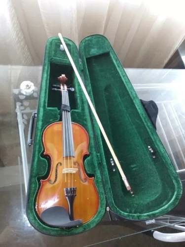 Violin Original Falta Una Cuerda Su Estuche Y Su Arco