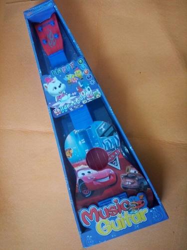 Cuatro Plastico De Juguete / Rayo Mcqueen / Cars / Disney