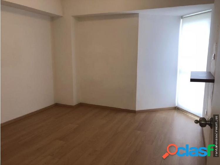 Apartamento en Venta en Caracas DR #18-15977