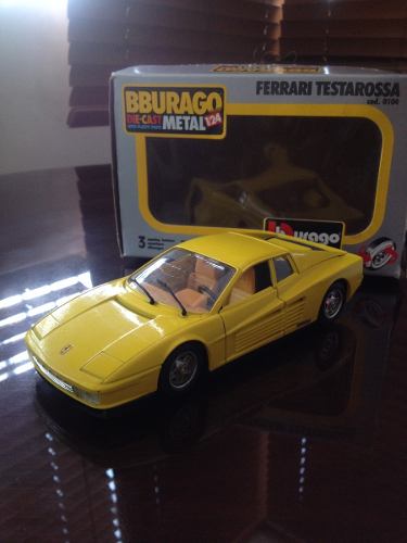 Carro De Colección Ferrari Testarosa Marca Burago 1/24