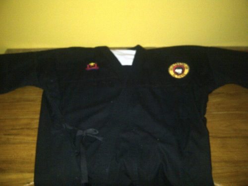 Kimono Negro Casi Nuevo Talla 7 Bushido