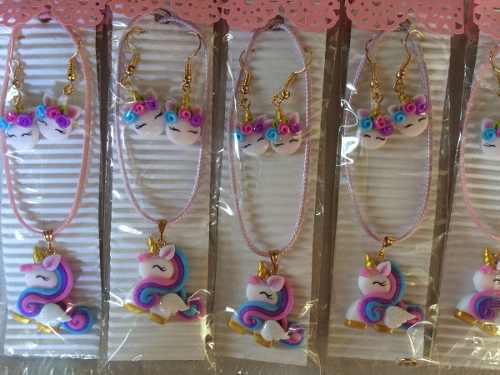 Collares Y Zarcillos En Masa Flexible